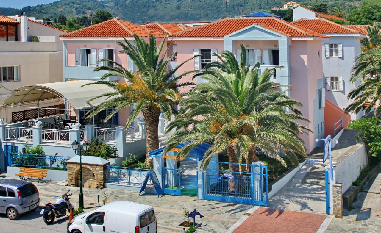 Dolphin Hotel Skopelos Town Exterior photo