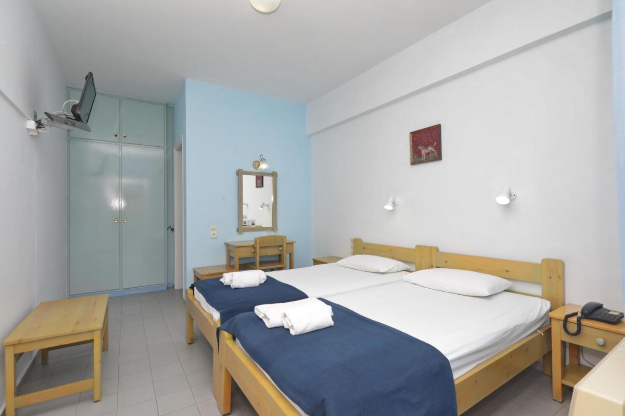 Dolphin Hotel Skopelos Town Exterior photo