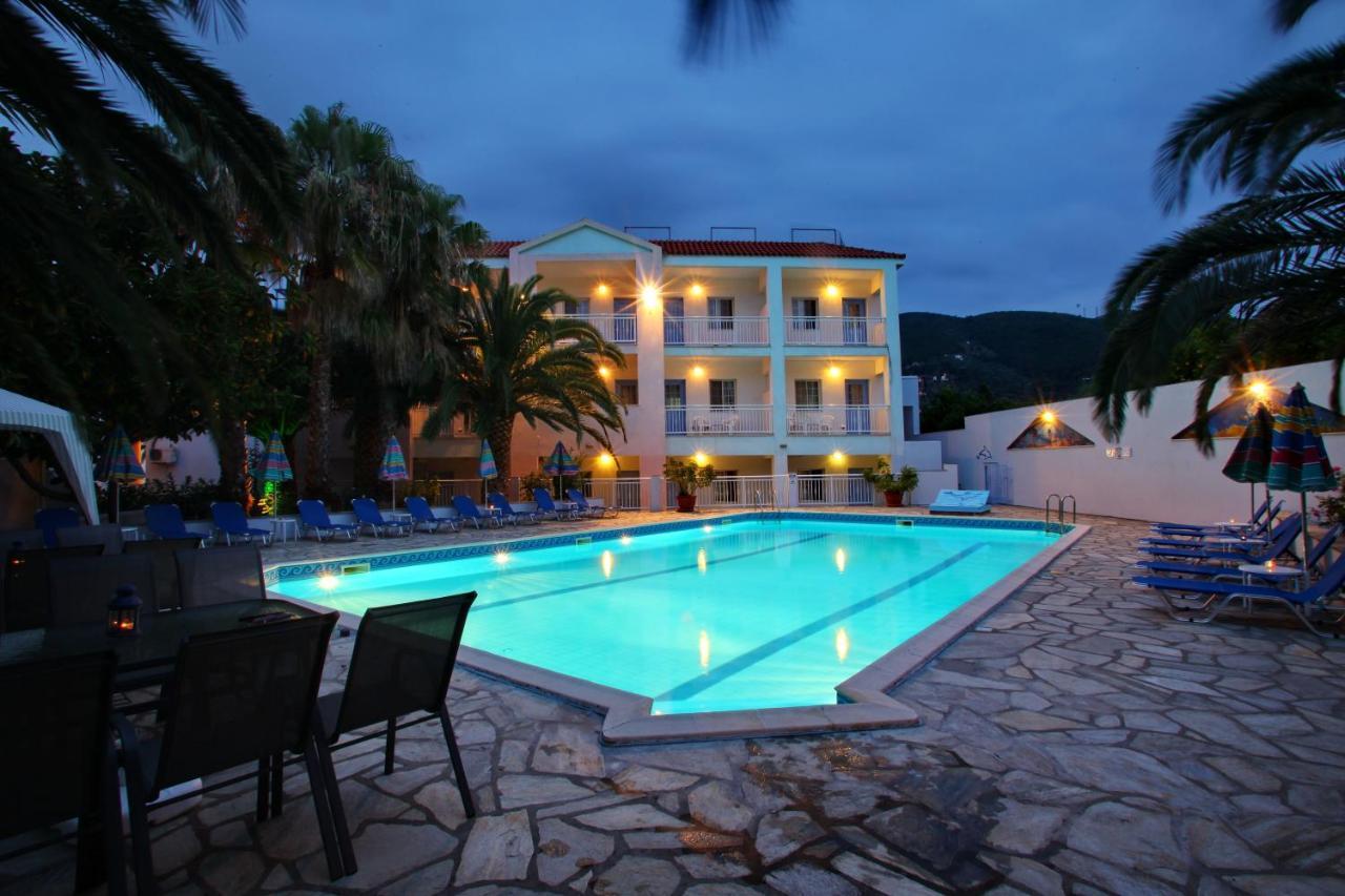 Dolphin Hotel Skopelos Town Exterior photo